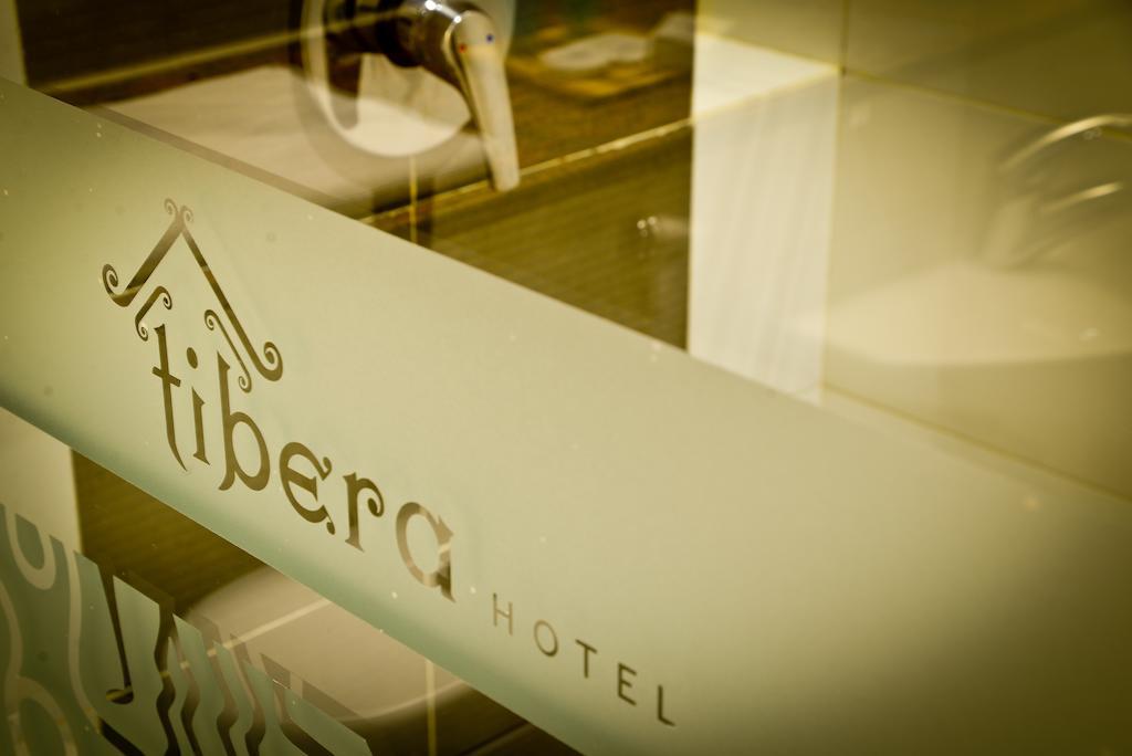Hotel Tibera Taman Cibeunying Bandung Exterior foto